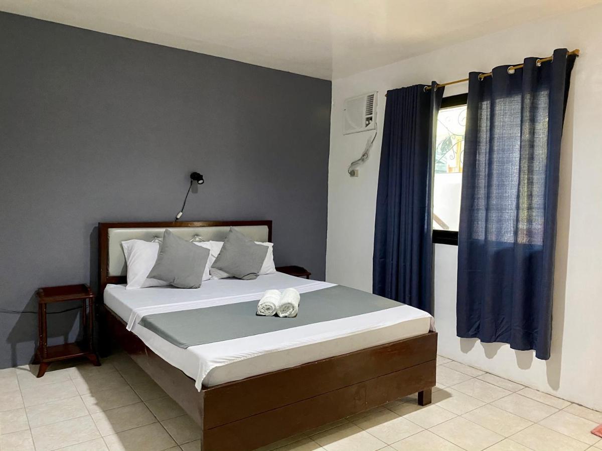 Marion Roos Hotel Puerto Galera Eksteriør billede