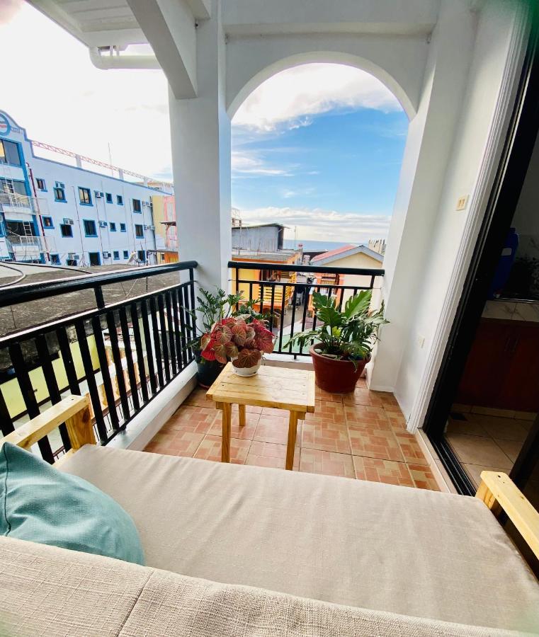 Marion Roos Hotel Puerto Galera Eksteriør billede