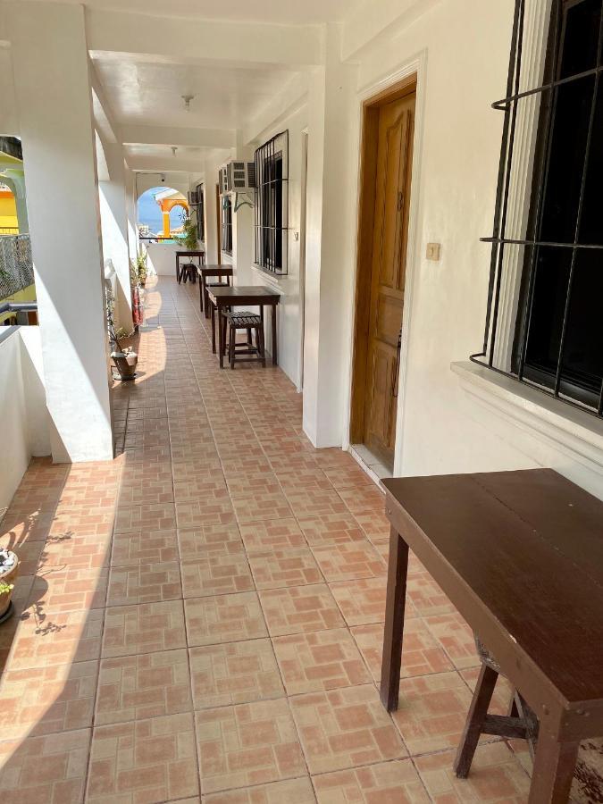 Marion Roos Hotel Puerto Galera Eksteriør billede